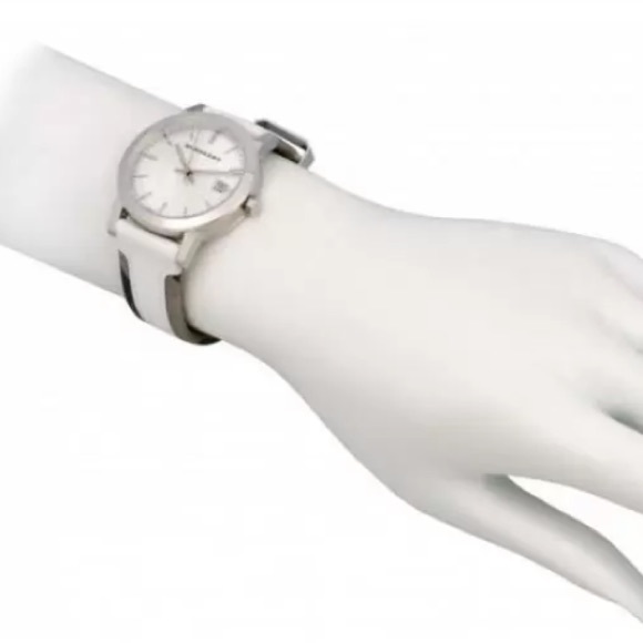 BURBERRY WHITE DIAL WATCH - Picture 8 of 8